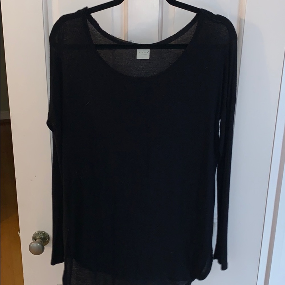 Tresics long sleeve sheer top